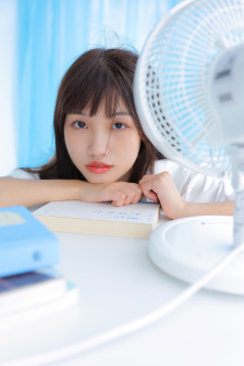 蜡笔小新:动感超人大战泳装魔王正片